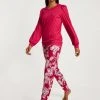 Calida Blooming Nights Bündchen-Pyjama 1 Calida Blooming Nights Bündchen-Pyjama -CALIDA-Shop Calida Blooming Nights Buendchen Pyjama rot 43352 176