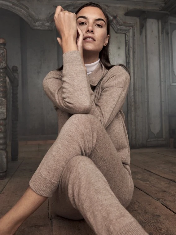 CALIDAxFTC Cashmere Pullover Mit Rollkragen 5 CALIDAxFTC Cashmere Pullover Mit Rollkragen – Bild 3