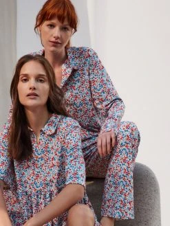 Calida Liberty Dreams Pyjama, Durchgeknöpft -CALIDA-Shop Calida Liberty Dreams Pyjama durchgeknoepft rot 43753 174 2