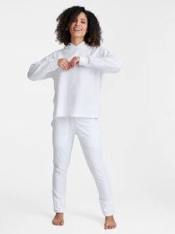 Juvia Cathy Sweatpants 8 Juvia Cathy Sweatpants -CALIDA-Shop JUVIA NOS Trouser Turn Up Hose lang weiss 830 11 068 100 2