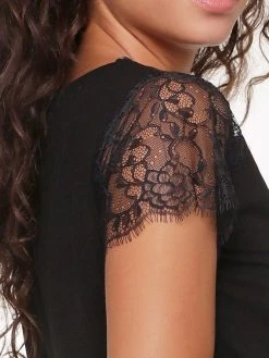 LingaDore Blue Graphite Kurz-Pyjama Mit Spitze -CALIDA-Shop LingaDore Blue Graphite Kurz Pyjama mit Spitze blau 6805SET 110 2