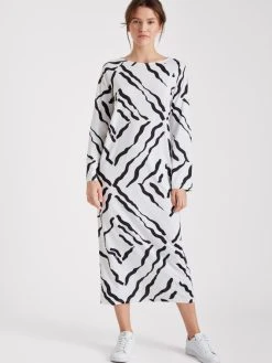 Nanso Selina Langes Nachtkleid, 130cm -CALIDA-Shop Nanso Selina Langes Nachtkleid 130cm weiss 27643 1583 2