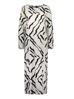 Nanso Selina Langes Nachtkleid, 130cm -CALIDA-Shop Nanso Selina Langes Nachtkleid 130cm weiss 27643 1583 3