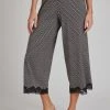 Nina Von C. Loungewear Easy 7/8 Culotte -CALIDA-Shop Nina Von C Loungewear Easy 7 8 Culotte schwarz 16 262 945 0 910