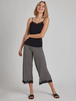 Nina Von C. Loungewear Easy 7/8 Culotte 9 Nina Von C. Loungewear Easy 7/8 Culotte -CALIDA-Shop Nina Von C Loungewear Easy 7 8 Culotte schwarz 16 262 945 0 910 2