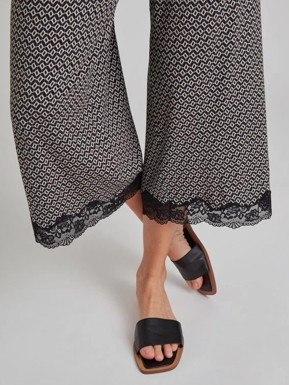 Nina Von C. Loungewear Easy 7/8-Pyjama 6 Nina Von C. Loungewear Easy 7/8-Pyjama – Bild 4