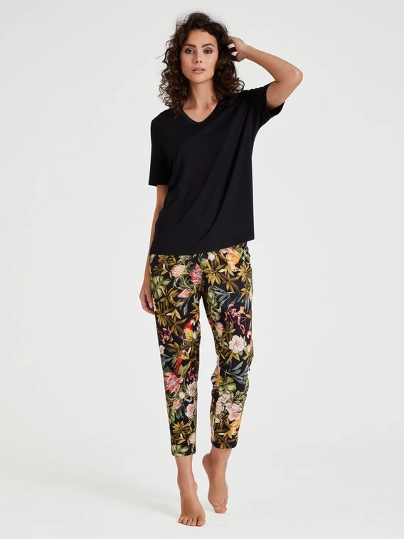 Nina Von C. Basic Lounge Kurzarm-Shirt 5 Nina Von C. Basic Lounge Kurzarm-Shirt – Bild 3