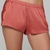 Simone Perele Satin Secrets Night-Shorts 2 Simone Perele Satin Secrets Night-Shorts -CALIDA-Shop Simone Perele Satin Secrets Night Shorts rot 23H640 339