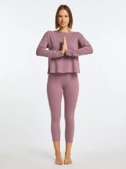 VENICE BEACH Ila Langarm-Shirt Mit Offenem Rücken 9 VENICE BEACH Ila Langarm-Shirt Mit Offenem Rücken -CALIDA-Shop Venice Beach Ila Langarm Shirt mit offenem Ruecken violett 16351 446 2